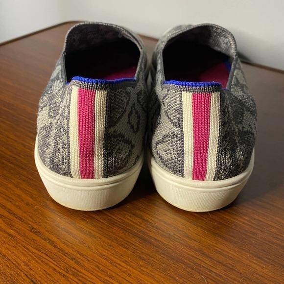 Rothy's Snake Gray Retired Print Sneaker Loafer Size 6.5 - Picture 5 of 8
